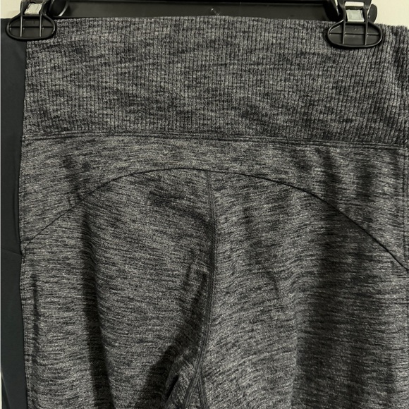 Athleta joggers excursion hybrid tight - Picture 6 of 6